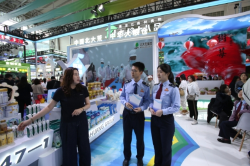 【新华网】黑龙江省税务部门为第34届哈洽会参展企业添力赋能